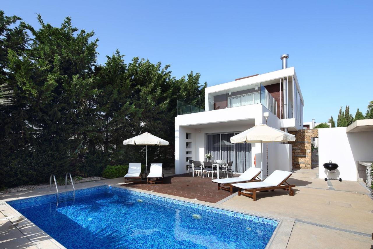 Paradise Cove Luxurious Beach Villas Paphos Exterior foto