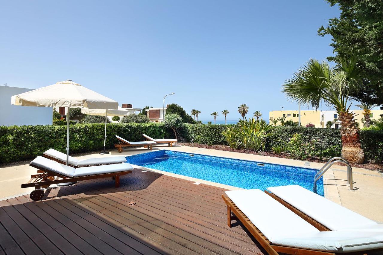 Paradise Cove Luxurious Beach Villas Paphos Exterior foto