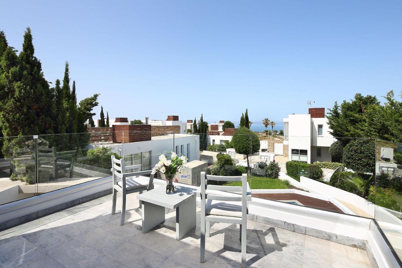 Paradise Cove Luxurious Beach Villas Paphos Exterior foto