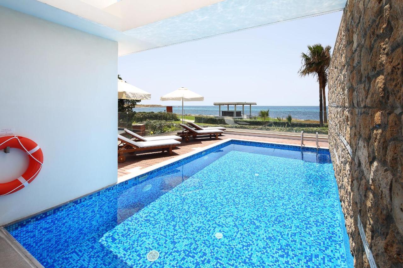 Paradise Cove Luxurious Beach Villas Paphos Exterior foto