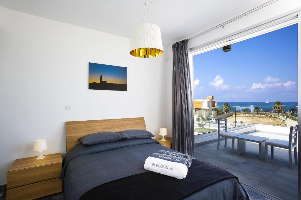 Paradise Cove Luxurious Beach Villas Paphos Habitación foto