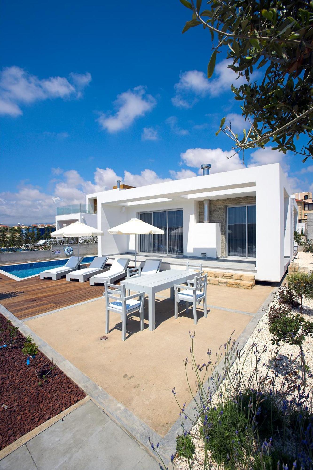 Paradise Cove Luxurious Beach Villas Paphos Exterior foto