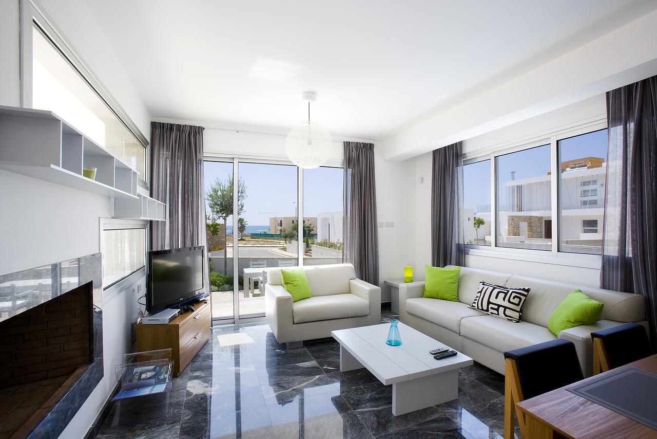 Paradise Cove Luxurious Beach Villas Paphos Exterior foto